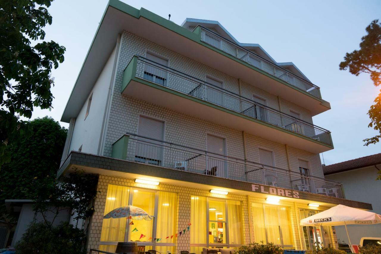 Hotel Flores Riccione Exterior foto